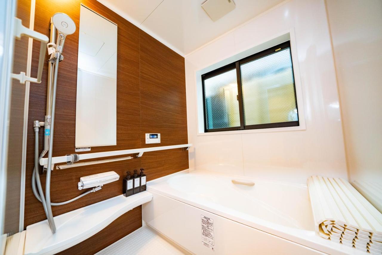 East One Higashishinjuku Aparthotel Tokyo Exterior photo
