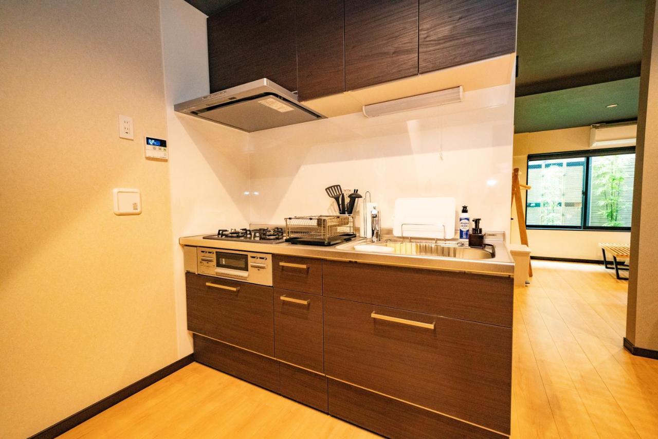 East One Higashishinjuku Aparthotel Tokyo Exterior photo